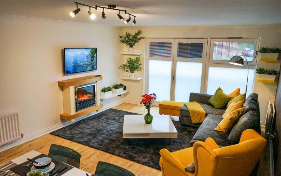 Hydro Apartment With Free Car Park Глазго Экстерьер фото